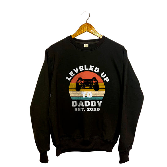 POLERA "LEVELED UP TO DADDY EST..."